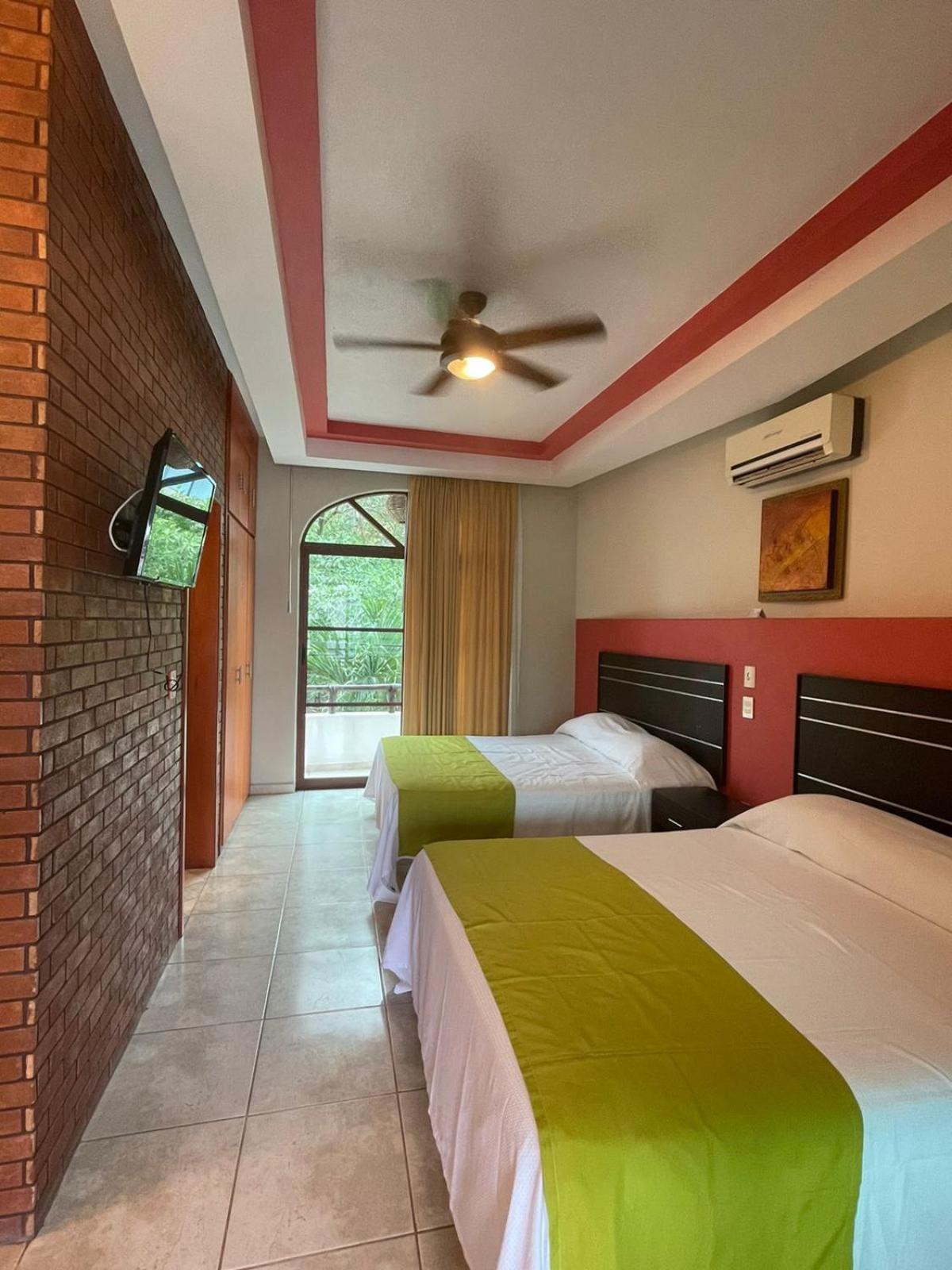 Hotel Y Suites Los Encantos Sayulita Extérieur photo