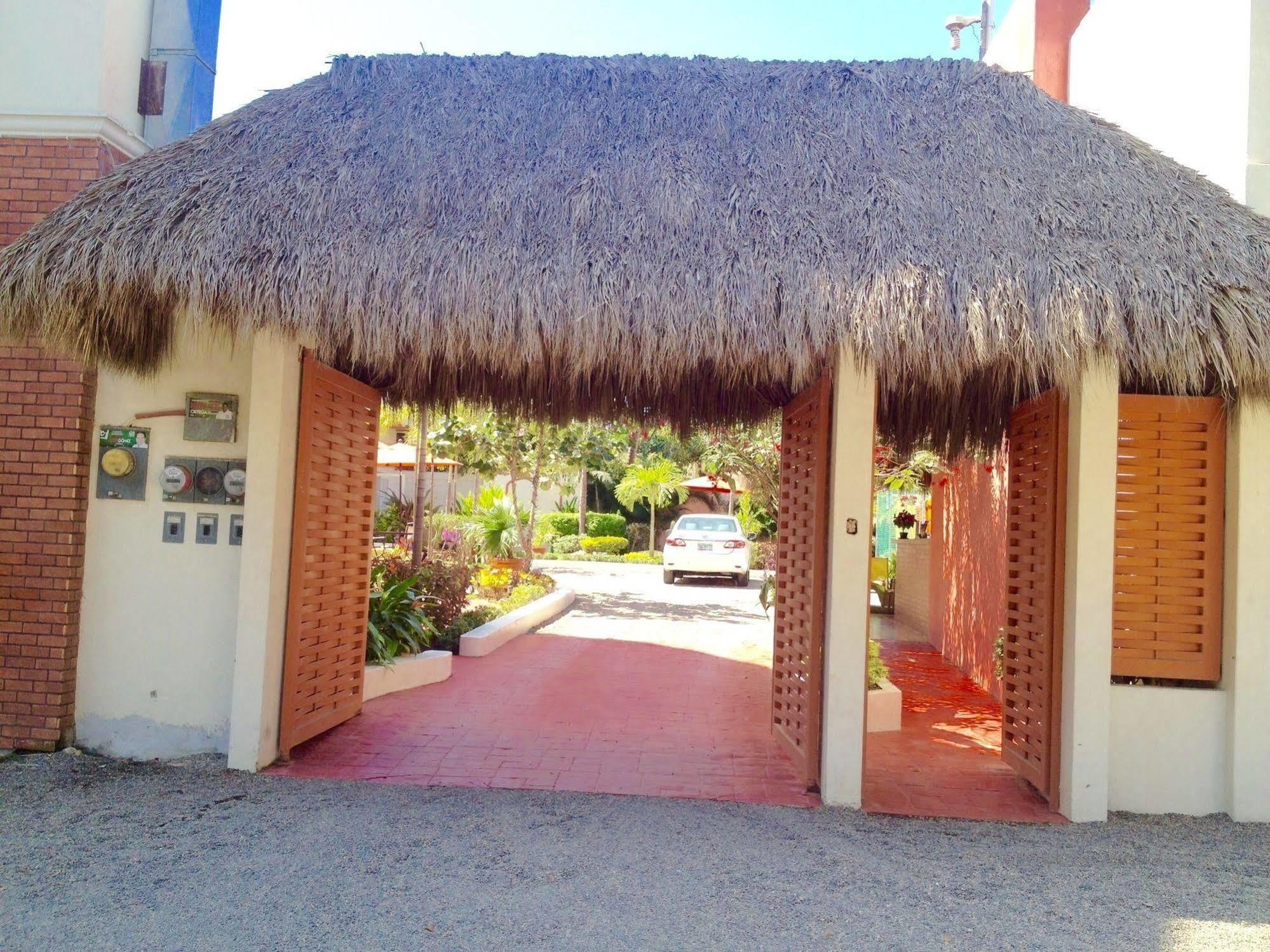 Hotel Y Suites Los Encantos Sayulita Extérieur photo